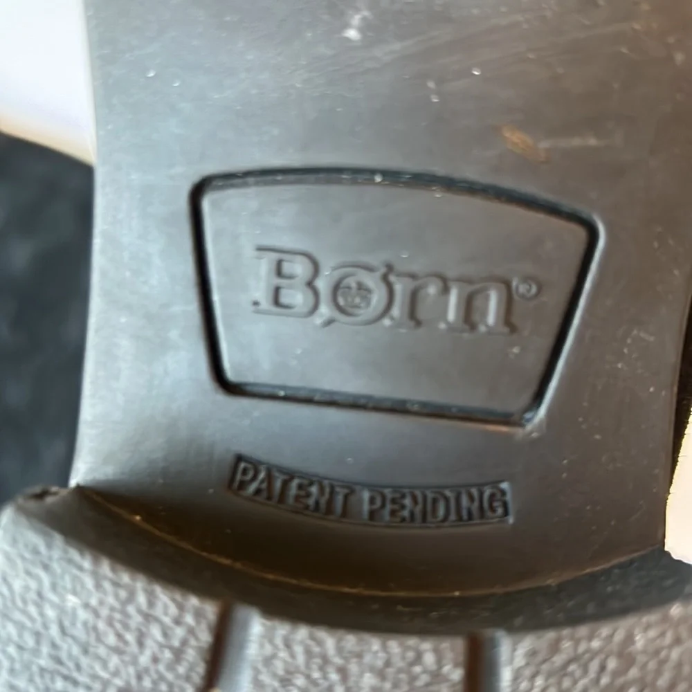Born Women’s Borman Boots, size 6, distressed black, zip back. Knee high.